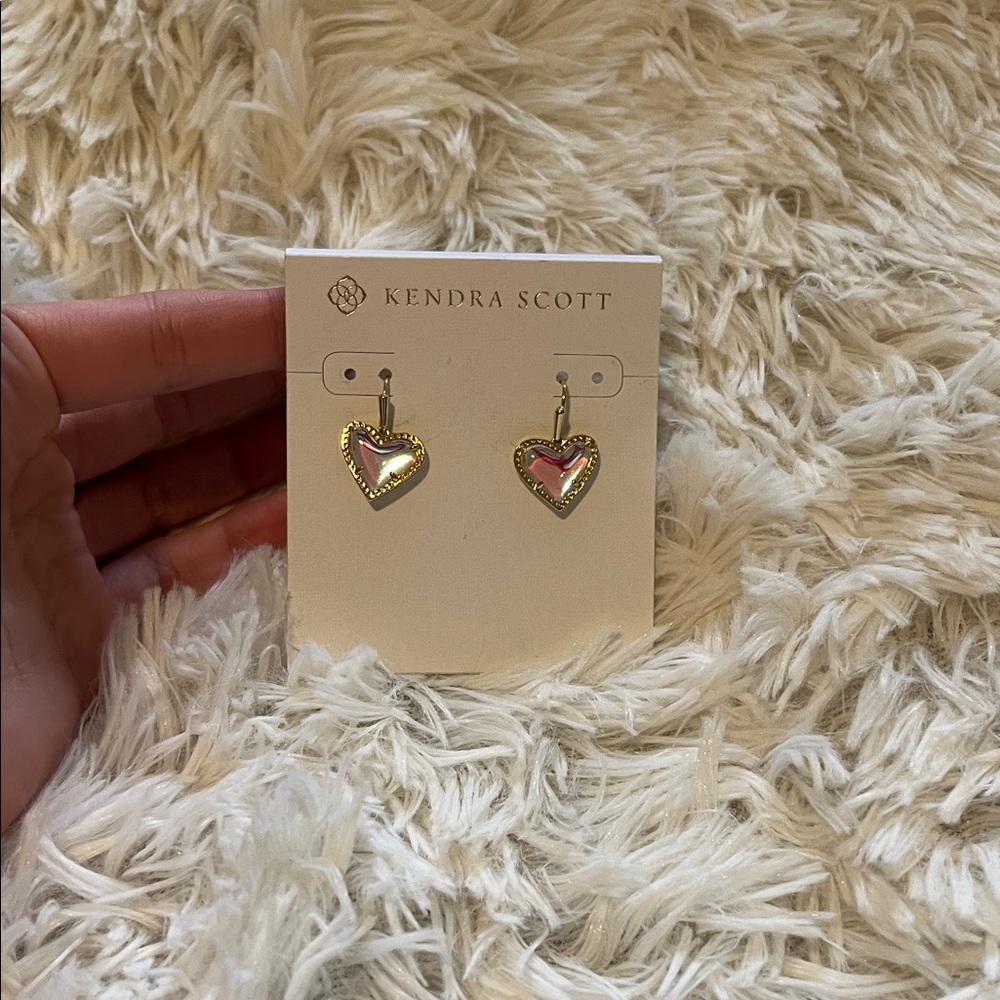 Kendra Scott dangle Gold clear iridescent Heart Earrings